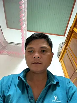 Snapshot of hotboy2x chatting on October 9, 2025, 12:55 am hotboy2x online show from October 9, 2025, 12:55 am