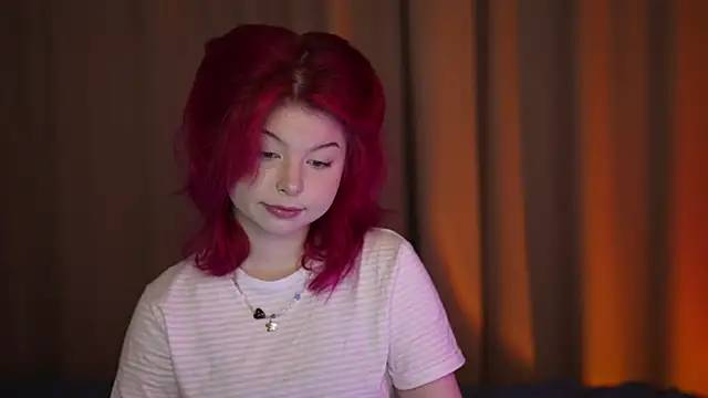 Snapshot of Stella_Vanila chatting on November 14, 2025, 12:03 am Stella Vanila online show from November 14, 2025, 12:03 am