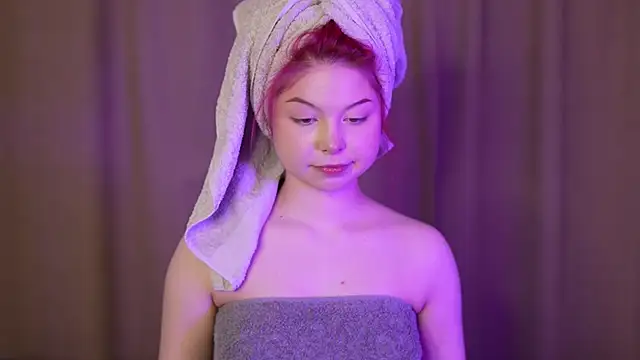 Snapshot of Stella_Vanila chatting on November 13, 2025, 1:31 am Stella Vanila online show from November 13, 2025, 1:31 am