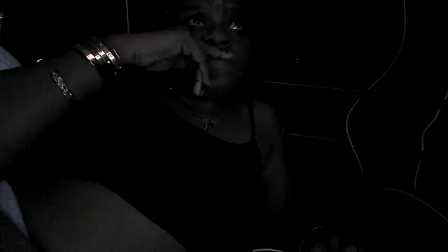 Curvy AfricanQuinn online show from March 22, 2026, 6:20 pm