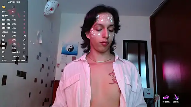 DannyPhantom555 online show from October 29, 2025, 6:51 pm