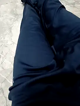 Snapshot of danny_d_01 chatting on October 18, 2025, 10:39 am danny d 01 online show from October 18, 2025, 10:39 am