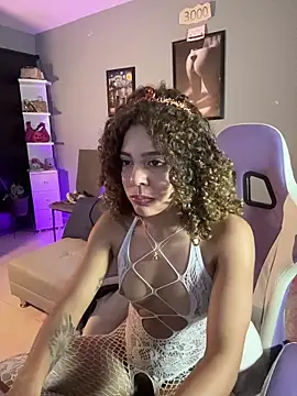 hannachris- online show from October 8, 2025, 11:49 pm