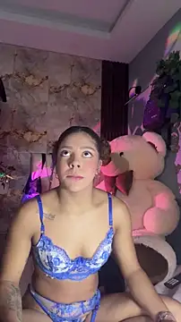 hannachris- online show from May 24, 2026, 11:59 pm
