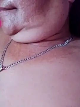 vickyhot1966 online show from April 23, 2026, 12:29 pm