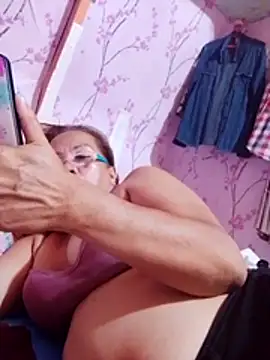 Snapshot of vickyhot1966 chatting on February 16, 2026, 11:20 am vickyhot1966 online show from February 16, 2026, 11:20 am