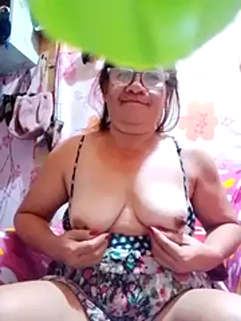 Snapshot of vickyhot1966 chatting on August 4, 2026, 6:45 pm vickyhot1966 online show from August 4, 2026, 6:45 pm