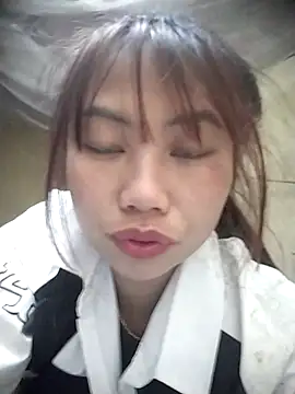 Snapshot of Dung-Thao19 chatting on January 6, 2026, 10:58 pm Dung-Thao19 online show from January 6, 2026, 10:58 pm