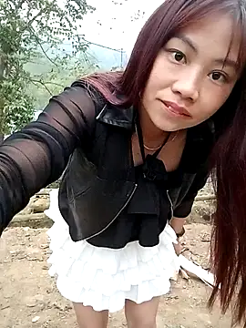 Snapshot of Dung-Thao19 chatting on December 14, 2025, 11:43 pm Dung-Thao19 online show from December 14, 2025, 11:43 pm