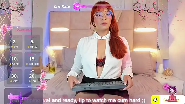 Snapshot of LaurenBrithe chatting on November 27, 2025, 5:19 am LaurenBrithe online show from November 27, 2025, 5:19 am