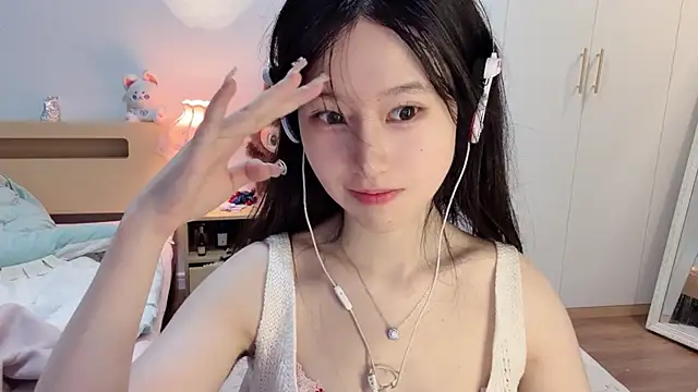 xixi gougou online show from November 6, 2025, 2:04 am