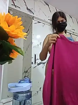 Hott Muskan online show from July 20, 2026, 6:21 pm