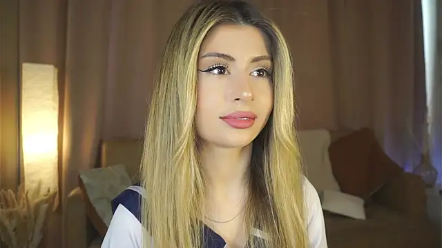 Snapshot of GeorginaHarn chatting on June 4, 2026, 9:03 am GeorginaHarn online show from June 4, 2026, 9:03 am