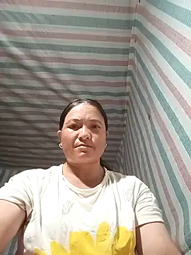 Snapshot of Love-Mama33 chatting on October 1, 2025, 1:59 pm Love-Mama33 online show from October 1, 2025, 1:59 pm
