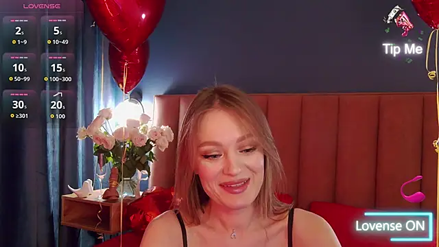 Snapshot of EvelynPoole chatting on February 16, 2026, 1:37 am EvelynPoole online show from February 16, 2026, 1:37 am