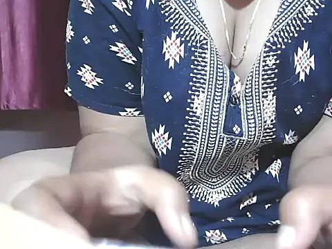 Snapshot of Savitabhabhii_ chatting on October 18, 2025, 5:26 pm Savitabhabhii online show from October 18, 2025, 5:26 pm