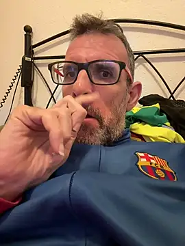 Snapshot of gigolobcn chatting on November 22, 2025, 5:23 pm gigolobcn online show from November 22, 2025, 5:23 pm