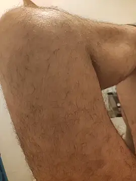 Snapshot of gigolobcn chatting on October 17, 2025, 11:06 pm gigolobcn online show from October 17, 2025, 11:06 pm