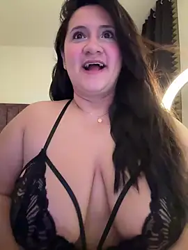 Snapshot of SamaraBlessed chatting on November 24, 2025, 9:31 am SamaraBlessed online show from November 24, 2025, 9:31 am