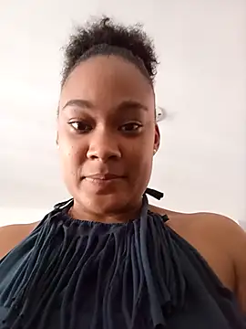 Snapshot of dahian_charlote02 chatting on October 14, 2025, 8:31 pm dahian charlote02 online show from October 14, 2025, 8:31 pm