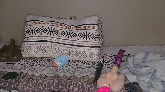 Snapshot of CherieBlushX chatting on June 7, 2026, 7:35 am CherieBlushX online show from June 7, 2026, 7:35 am