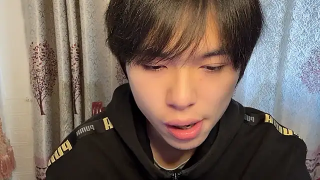 Snapshot of w5206t chatting on November 11, 2025, 6:52 am w5206t online show from November 11, 2025, 6:52 am