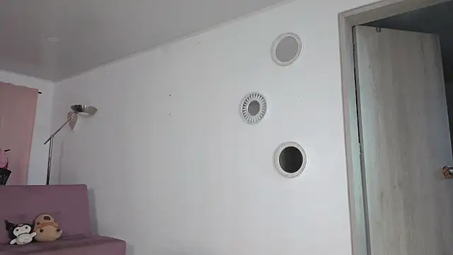 Snapshot of colette_e chatting on November 19, 2025, 8:53 pm colette e online show from November 19, 2025, 8:53 pm