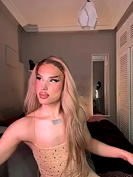 Snapshot of lacattiva chatting on November 26, 2025, 8:09 pm lacattiva online show from November 26, 2025, 8:09 pm