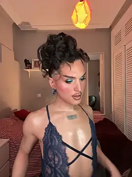 Snapshot of lacattiva chatting on December 4, 2025, 9:25 pm lacattiva online show from December 4, 2025, 9:25 pm