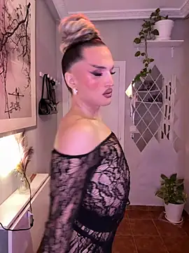 Snapshot of lacattiva chatting on November 28, 2025, 8:09 pm lacattiva online show from November 28, 2025, 8:09 pm