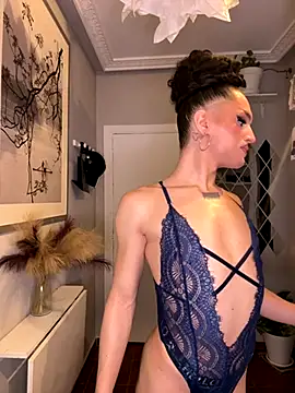 Snapshot of lacattiva chatting on October 13, 2025, 12:56 am lacattiva online show from October 13, 2025, 12:56 am