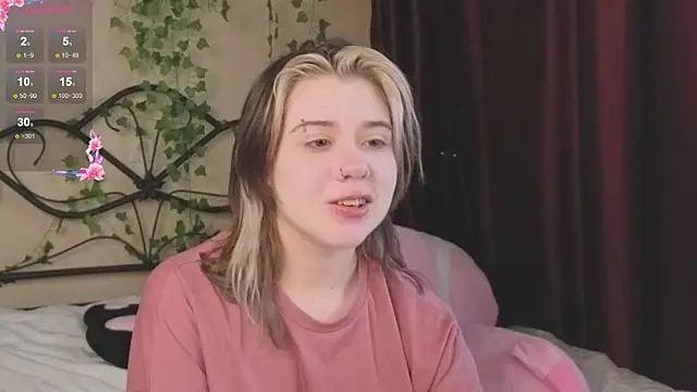 Snapshot of IrisSoCute chatting on November 29, 2025, 7:52 am IrisSoCute online show from November 29, 2025, 7:52 am