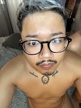 Snapshot of Wild2XXX chatting on November 1, 2025, 9:58 am Wild2XXX online show from November 1, 2025, 9:58 am