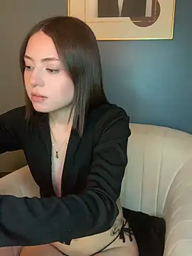 PrettyAmber online show from April 23, 2026, 12:17 am