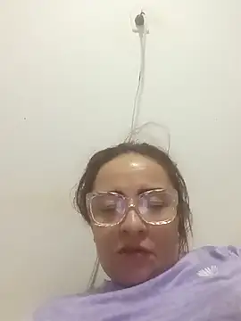 tany90 online show from April 25, 2026, 3:31 am
