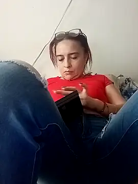 tany90 online show from October 22, 2025, 7:57 pm