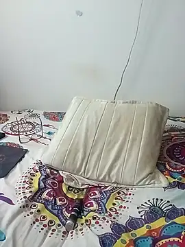 tany90 online show from November 10, 2025, 7:19 pm