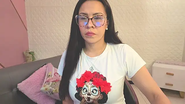 Snapshot of Eva_mermaid chatting on June 4, 2026, 3:06 pm Eva mermaid online show from June 4, 2026, 3:06 pm