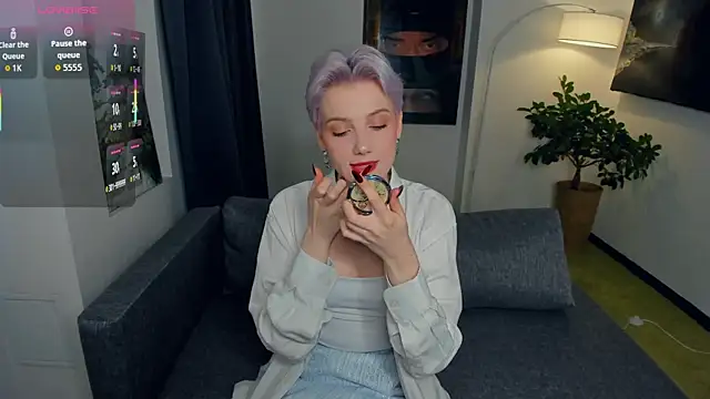 Snapshot of OdelynaAsp chatting on October 1, 2025, 11:25 am OdelynaAsp online show from October 1, 2025, 11:25 am