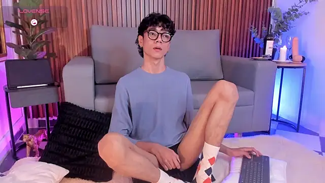 Phillicious   online show from February 14, 2026, 10:54 pm