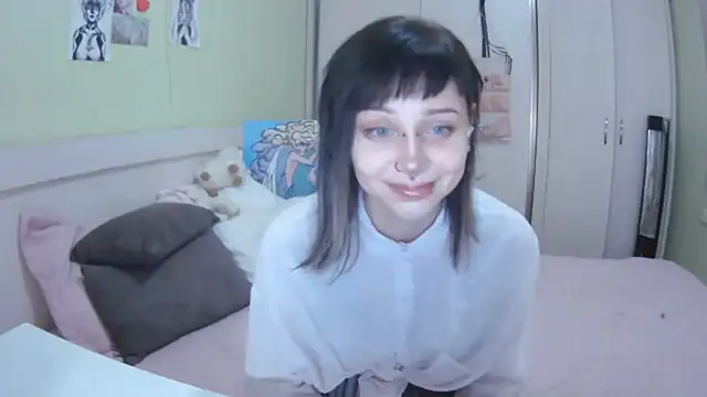 SineKiraReal online show from September 29, 2025, 10:33 am