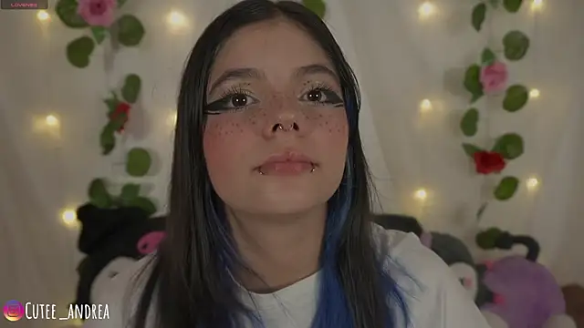 Snapshot of cutee_andrea chatting on July 11, 2026, 3:07 am cutee andrea online show from July 11, 2026, 3:07 am