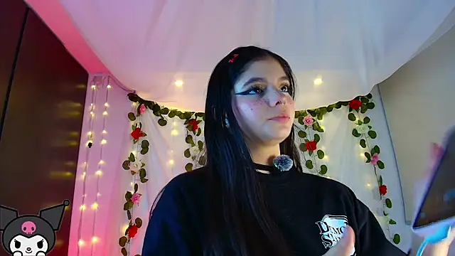 Snapshot of cutee_andrea chatting on November 11, 2025, 2:28 am cutee andrea online show from November 11, 2025, 2:28 am