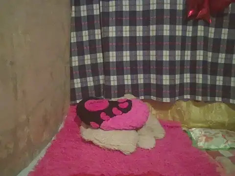 Snapshot of sexymorenal18 chatting on May 23, 2026, 2:21 am sexymorenal18 online show from May 23, 2026, 2:21 am