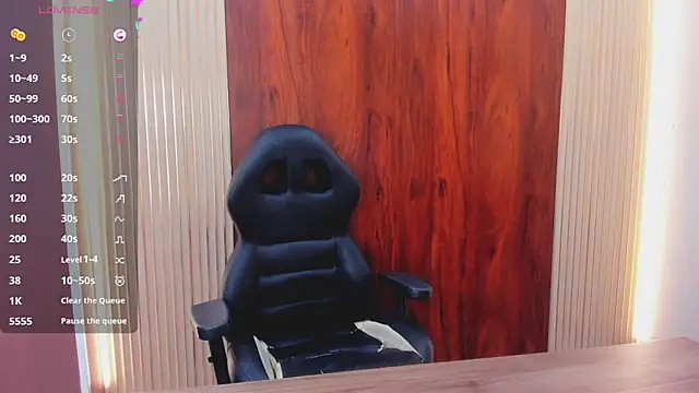 KhateAndersson online show from November 10, 2025, 9:42 pm