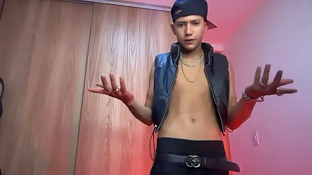 Toy boy777 online show from March 2, 2026, 7:15 am