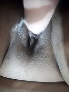 Snapshot of VeinalEyedrop chatting on October 31, 2025, 8:55 am VeinalEyedrop online show from October 31, 2025, 8:55 am