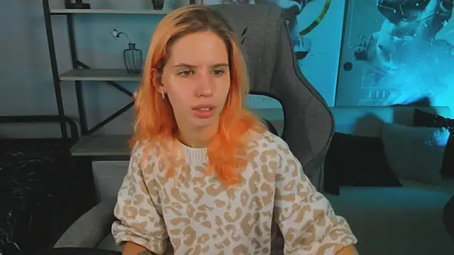 Snapshot of NitaNihil chatting on December 4, 2025, 12:48 pm NitaNihil online show from December 4, 2025, 12:48 pm