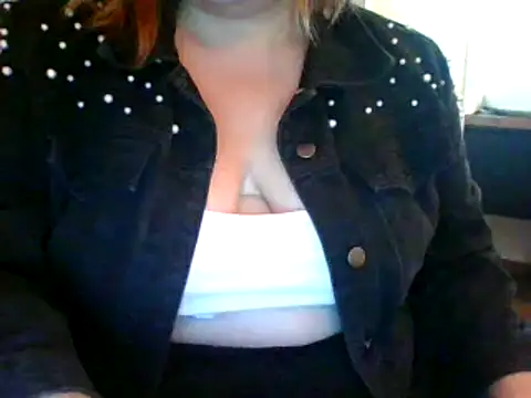Snapshot of sasihasi98 chatting on May 7, 2026, 4:43 pm sasihasi98 online show from May 7, 2026, 4:43 pm
