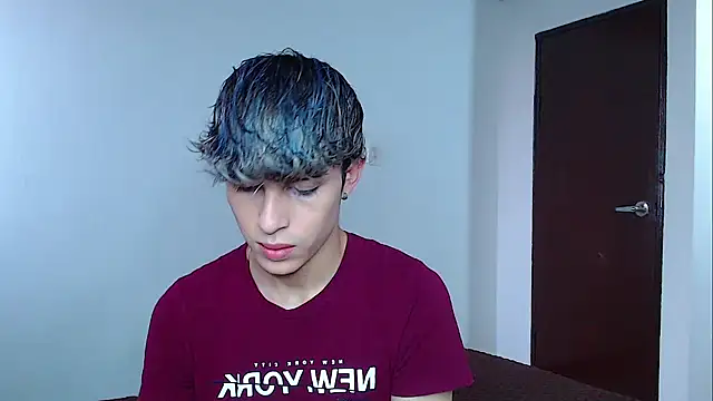 Snapshot of john_vichenso chatting on November 19, 2025, 9:48 pm john vichenso online show from November 19, 2025, 9:48 pm